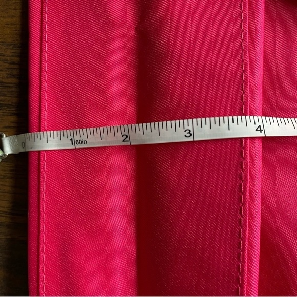 Clinique x Donald Robertson Limited Edition Tote and Makeup Bag Floral - Picture 6 of 12